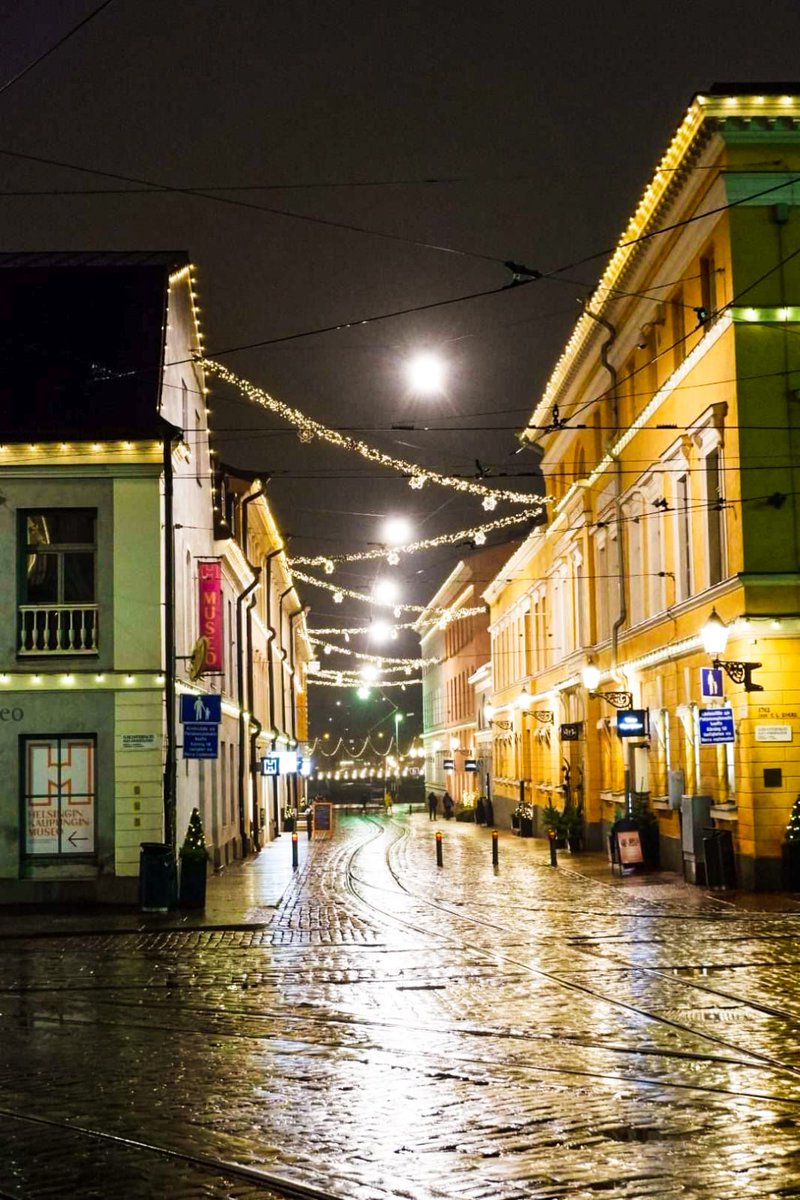 #lights will #guide you #home. #Finland #Helsinki https://t.co/ArLUcojeOk