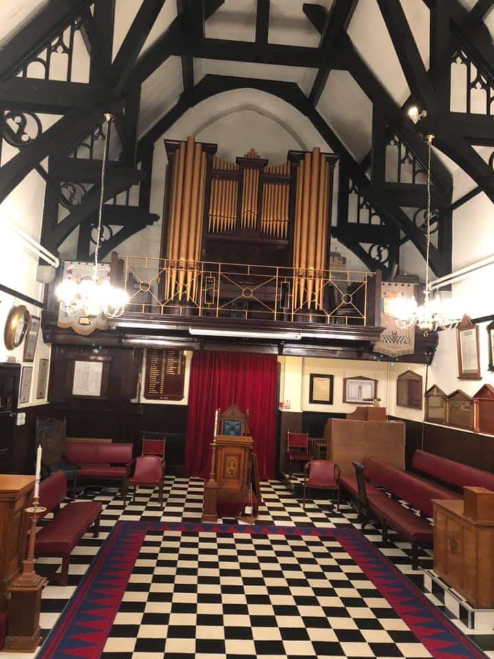 The 8th Virtual Tour of #Derbyshire #Freemasons Halls is #Dore home to 10 Craft Lodges 

• Chantry 2355
• Hope Valley 3397
• Beauchief 3793
• King Egbert 4288
• Bretwalda 6930
• Round Table 8725
• Sure &amp; Steadfast 9130
• Amadeus 9539
• Dronfield 9570
• Meridian 9629