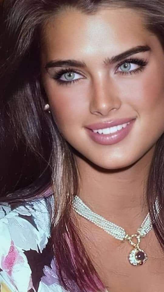 facesnaz tweet picture