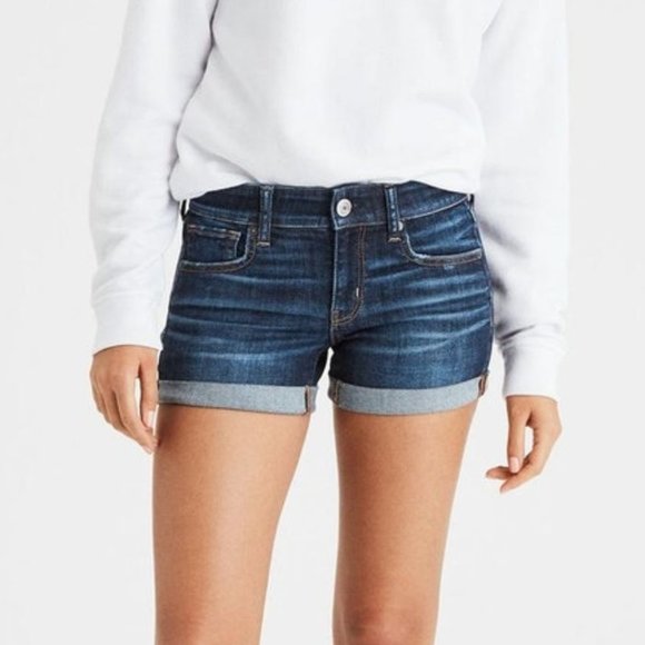 karleygreer's tweet photo. So good I had to share! Check out all the items I'm loving on @Poshmarkapp #poshmark #fashion #style #shopmycloset #americaneagleoutfitters: https://t.co/GRMrjisWpv https://t.co/WzmVQM4Krd