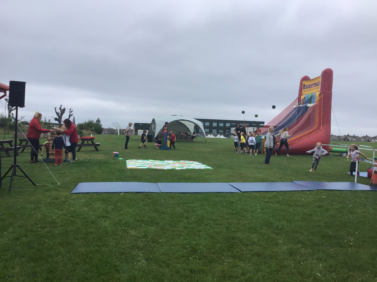 PtaMonkhouse's tweet photo. Our treat fair is in full swing 🥳 year one are having a fantastic time @mhpsyear1 https://t.co/OzjUNnq7qo