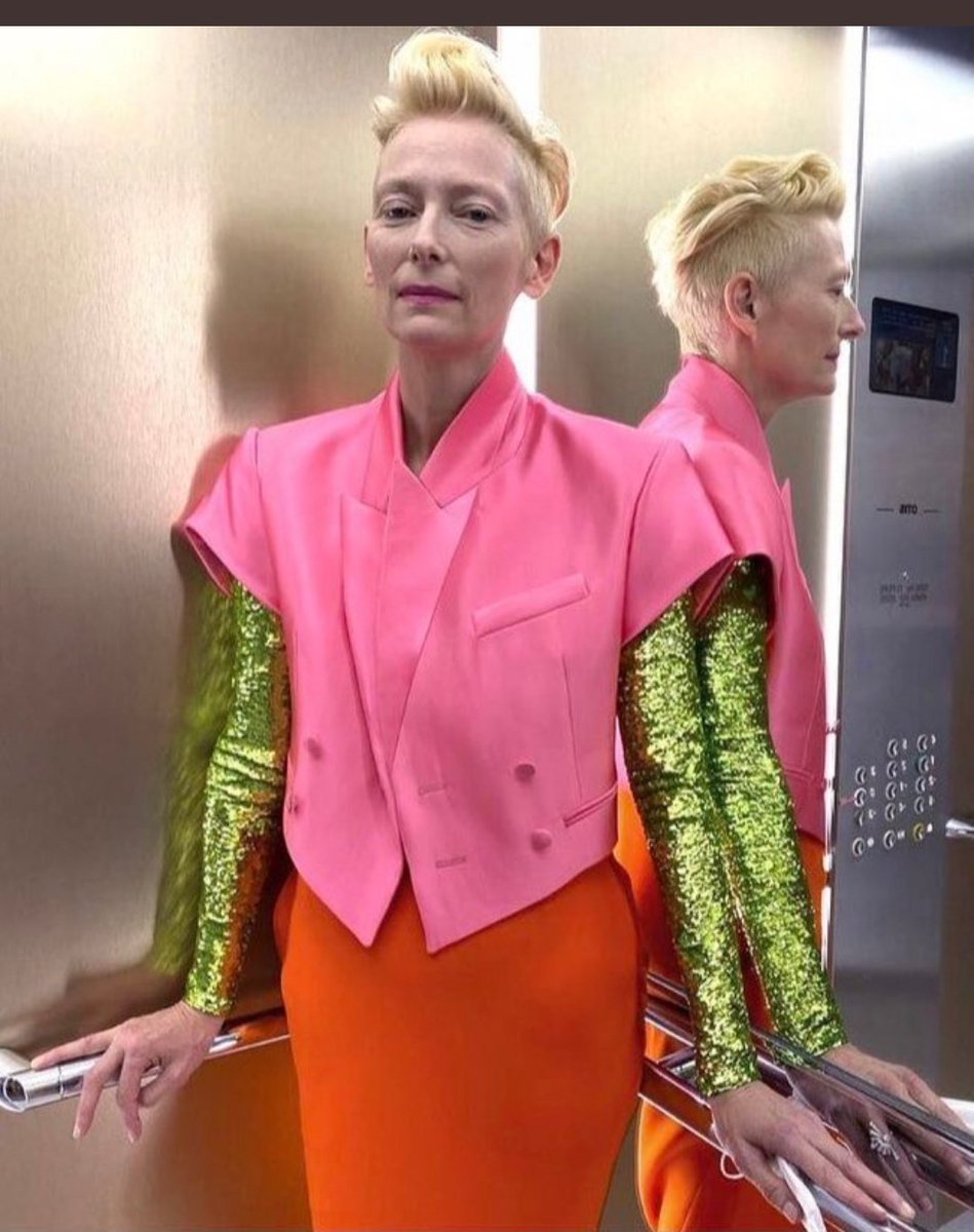 tomrquicksell's tweet photo. Gonna tell my kids this was @LaganjaEstranja https://t.co/POah3TJBBv