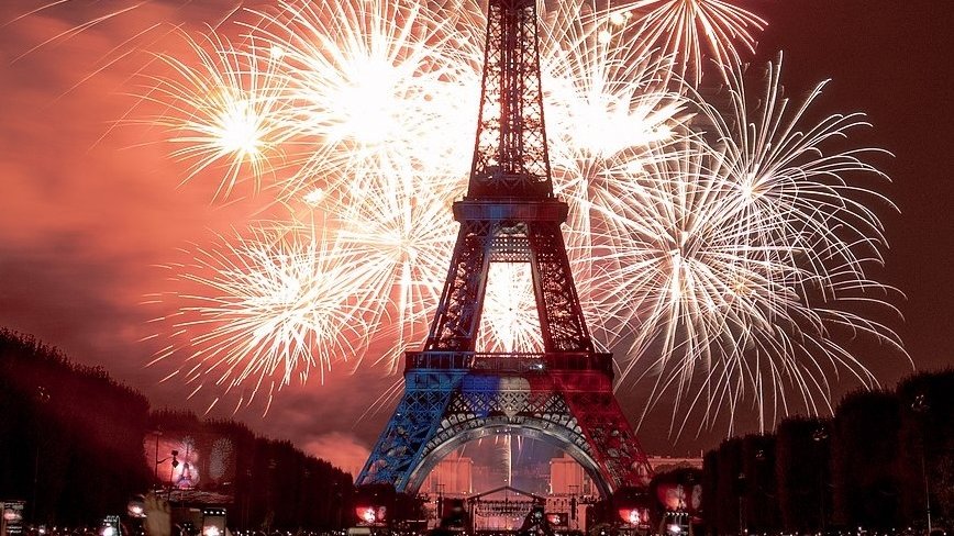 🇩🇪 ProTandem 🇫🇷 (@pro_tandem) on Twitter photo 🇩🇪 „Freiheit, Gleichheit, Brüderlichkeit“ 🐔: Heute feiern wir den 🇫🇷 Nationalfeiertag 🎆
🇫🇷 « Liberté, égalité, fraternité » 🐔 : Nous célébrons aujourd’hui la #FeteNationale du #14Juillet . 🎆
#VivelaFrance
<a href="/FranzBotschaft/">Botschaft Frankreich 🇫🇷 🇪🇺</a> <a href="/amdescotes/">Anne-Marie Descôtes</a> <a href="/if_deutschland/">IF Deutschland</a> 🇩🇪 „Freiheit, Gleichheit, Brüderlichkeit“ 🐔: Heute feiern wir den 🇫🇷 Nationalfeiertag 🎆
🇫🇷 « Liberté, égalité, fraternité » 🐔 : Nous célébrons aujourd’hui la #FeteNationale du #14Juillet . 🎆
#VivelaFrance
<a href="/FranzBotschaft/">Botschaft Frankreich 🇫🇷 🇪🇺</a> <a href="/amdescotes/">Anne-Marie Descôtes</a> <a href="/if_deutschland/">IF Deutschland</a>