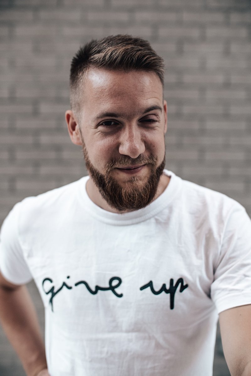 RizeniSkoly's tweet photo. Pavlína Loňková v podcastu hovory z kabinetu říká: „Změna hodnocení je věc, která potřebuje čas. Pro spoustu lidí je to krok do neznáma.“ píše v textu o formativním hodnocení pro UM @daniel_prazak https://t.co/DcwSsndZK6 https://t.co/TllWWxJdvy