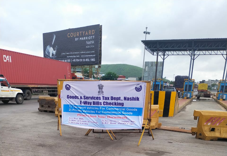 aitwa's tweet photo. We all have heard that truck movement is non stop. This proves that it is only on paper not on ground!

@nitin_gadkari @nsitharaman @MORTHIndia @FinMinIndia

#SqueezeTheBusiness
@suchetadalal @dipakdashTOI @amitspeakshere @adityakalra @KhanTaslima_ET https://t.co/YqLIbE6S6X
