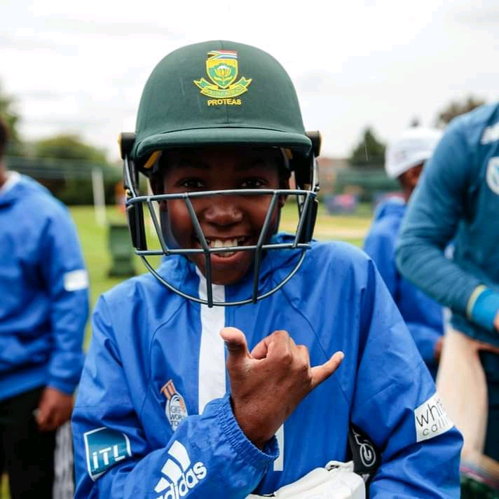 We are are raising funds for the Slamsi family to rebuild their home which was lost in a tragic fire. 
Link to donate below and please help in any way you can - donations, building materials, groceries, clothes etc backabuddy.co.za/.../project/he…