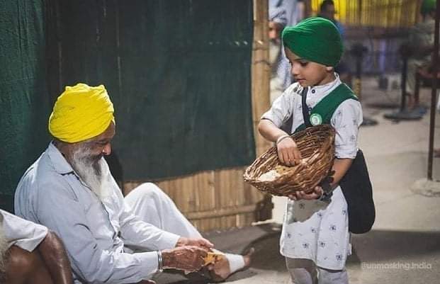 mandeeppunia1's tweet photo. अपनी जिम्मेदारी निभाता यह छोटा सा किसान❤️ https://t.co/FSHVQ9hx86