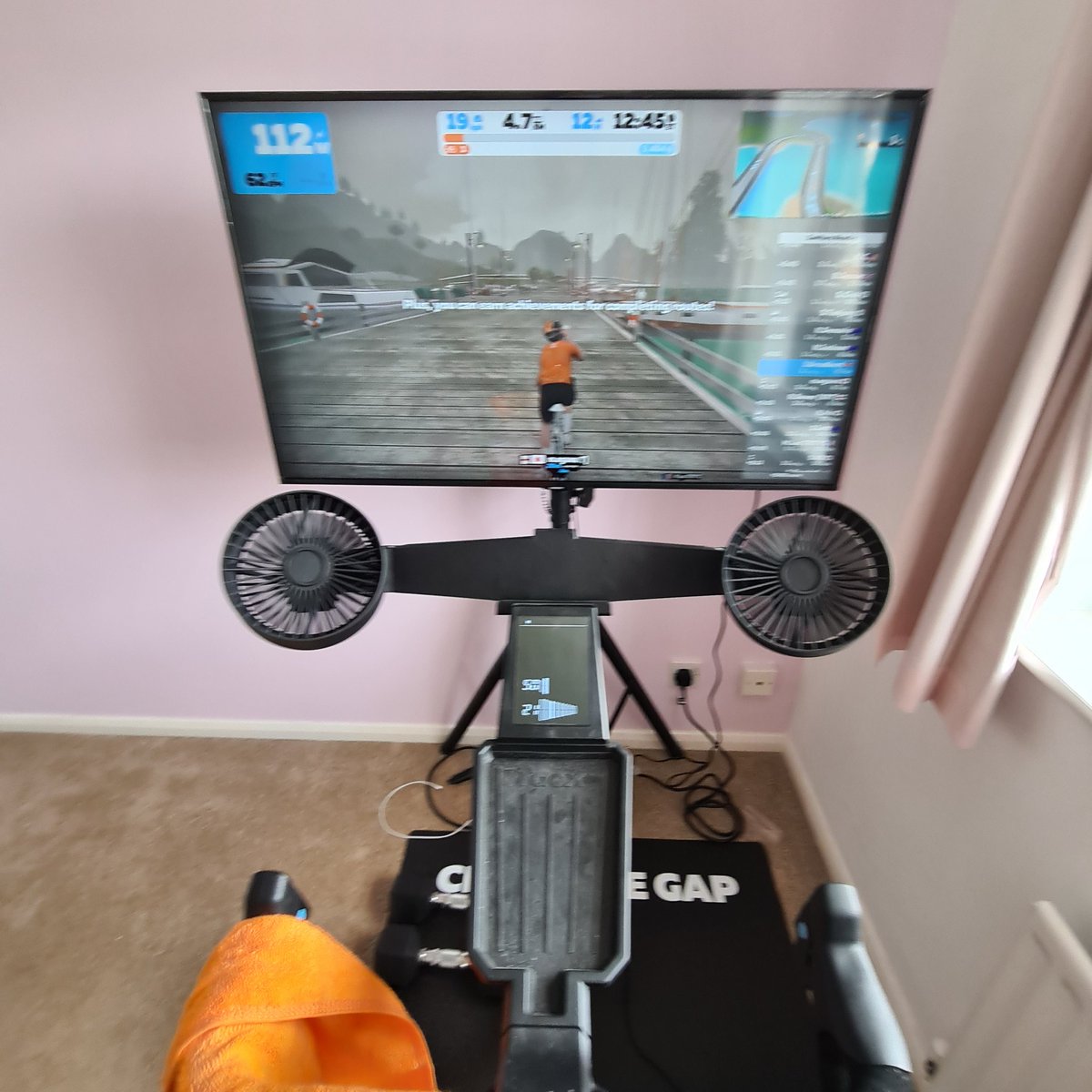 Jimmy Broadbent tweet media