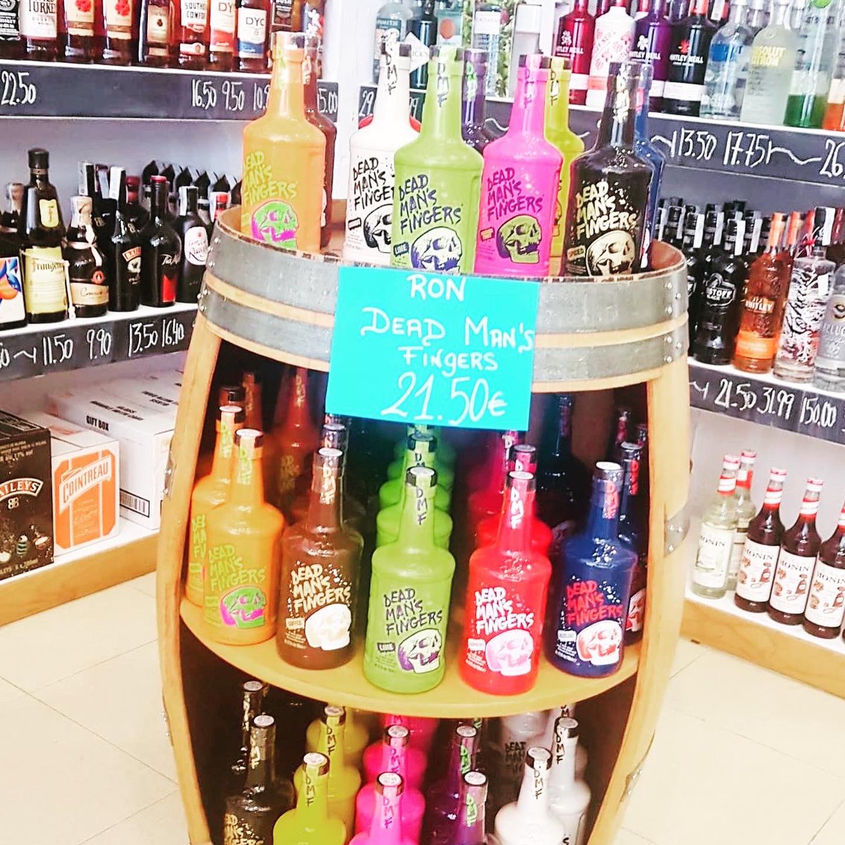 VinopolisSoto's tweet photo. Nuevas marcas, nuevos destilados! New spirits have arrived! 😊🥳
Silent Pool Gin , Dead Man’s Fingers Rum and Whitley Neil range of gins!!! 👌 https://t.co/tJYbGnb9KF
#silentpoolgin #deadmansfingersrum #whitleyneillgin #silentpool #gin #rum #spirits #destilados #Ginebra #ron https://t.co/Jf1iqHQcZr