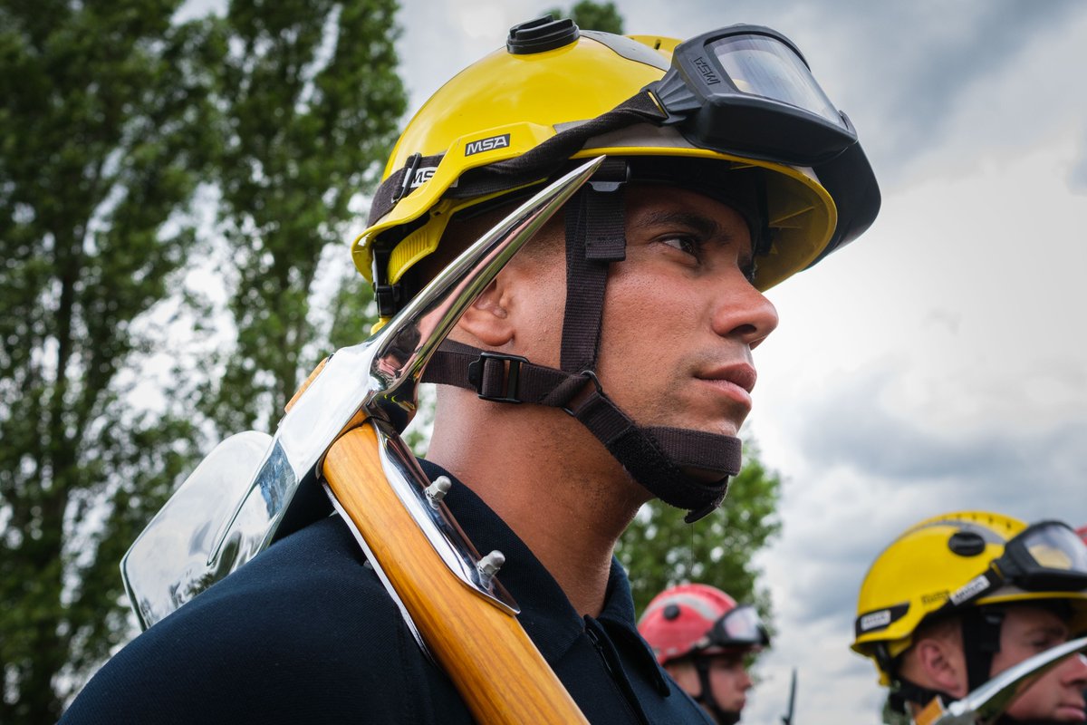 armeedeterre's tweet image. Les #UIISC de l&apos;@armeedeterre appartiennent à l&apos;arme du génie.

En alerte permanente, elles interviennent avec des détachements spécialisés en temps de paix, de crise ou de guerre, en France, à l&apos;étranger, pour protéger les populations et sauvegarder les biens et l’environnement.