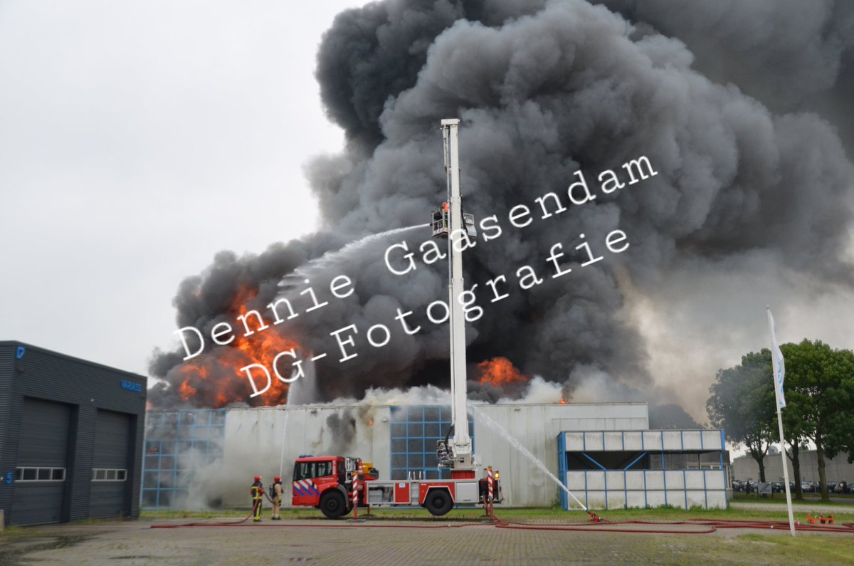 Melding brandweer Cereslaan Veendam inzake grote brand