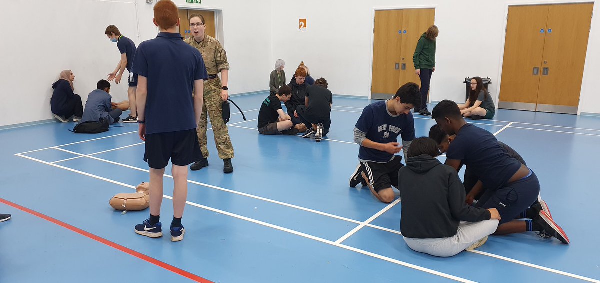 UTCReading's tweet photo. The CCF also delivered a vital first aid session to all of our students giving them skills needed for their future! #worldofworkweek #wowweek https://t.co/o7JDuezCf5