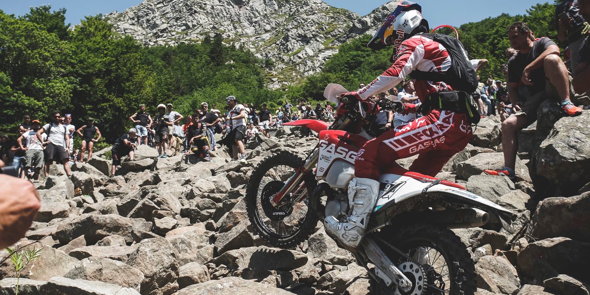 FIM_live's tweet photo. 🙌🏻 We are proud to have the #FIM #HardEnduro World Championship in our calendar and the first round in Abetone was simply amazing!
👀 Discover more here: https://t.co/fJdjwUKIgp
#FIMFamily #Motorsport #Motorcycle #Racing #iRideHardEnduro #ThisIsEnduro #Enduro #Abestone https://t.co/rOxKg1eH49