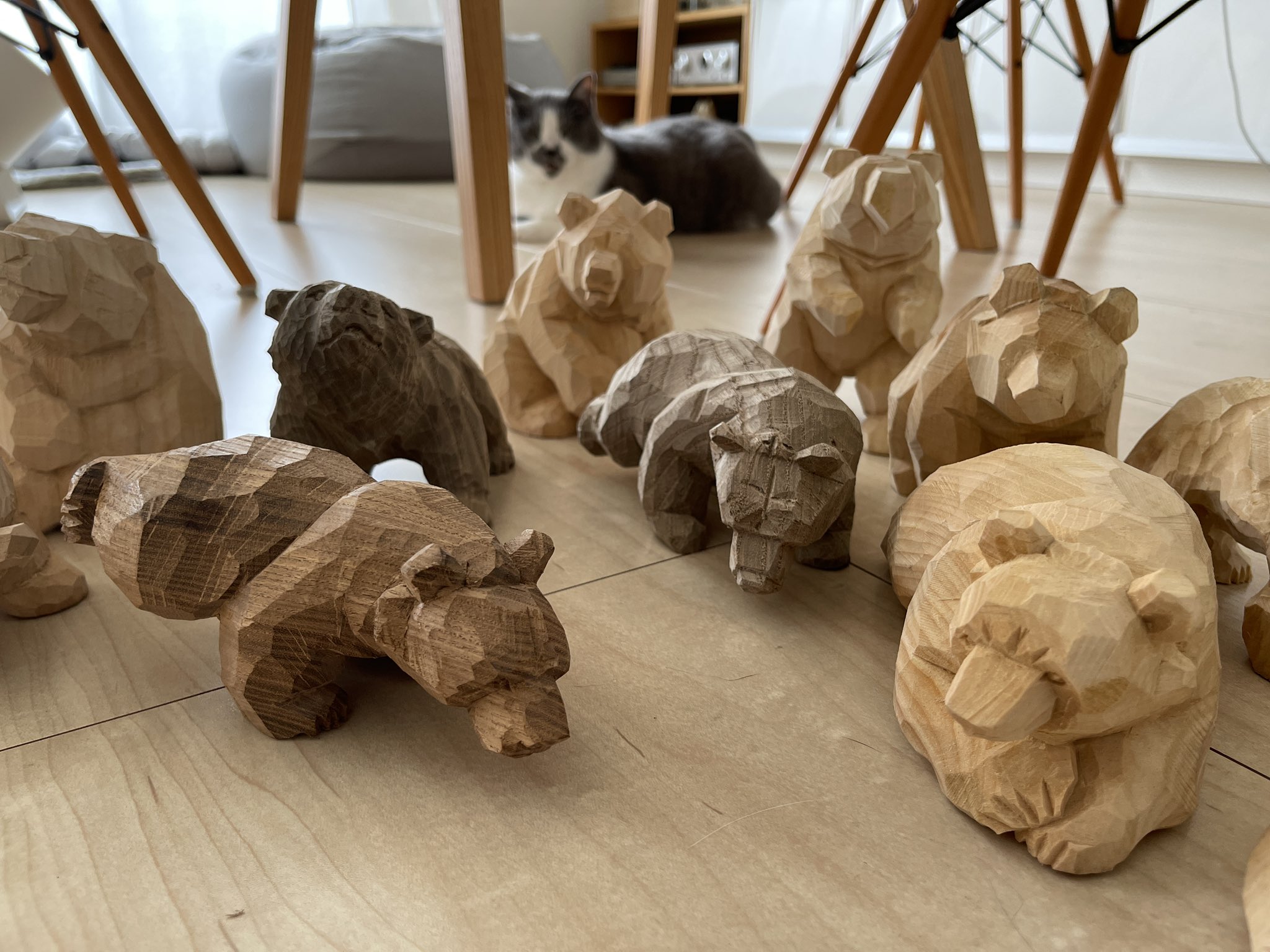 木彫り熊　佐藤憲治　けんちゃん熊 佐藤憲治木彫り熊展“54/101” | bookshop and gallery ON READING