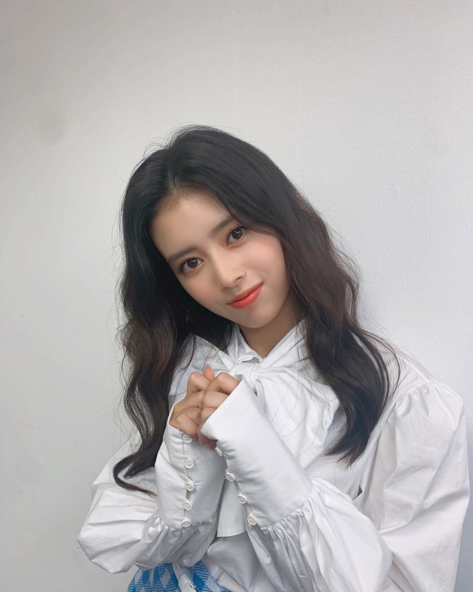 Taiyo 可愛いいし美人 リマちゃんのセンター分けめっちゃ好きだな Niziu Rima