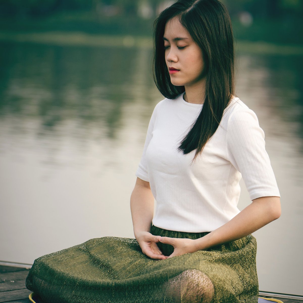 EAP_MBTB's tweet photo. ¿Sabes que la práctica regular de la #Meditación a través de nuestro método propio (el #MBTB) regula el sistema nervioso autónomo? Este sistema es justamente el q se suele desequilibrar con el estrés, el cansancio y las cargas emocionales: https://t.co/cIj2O9ijiD 
#AtenciónPlena https://t.co/KDhuaTnNi4