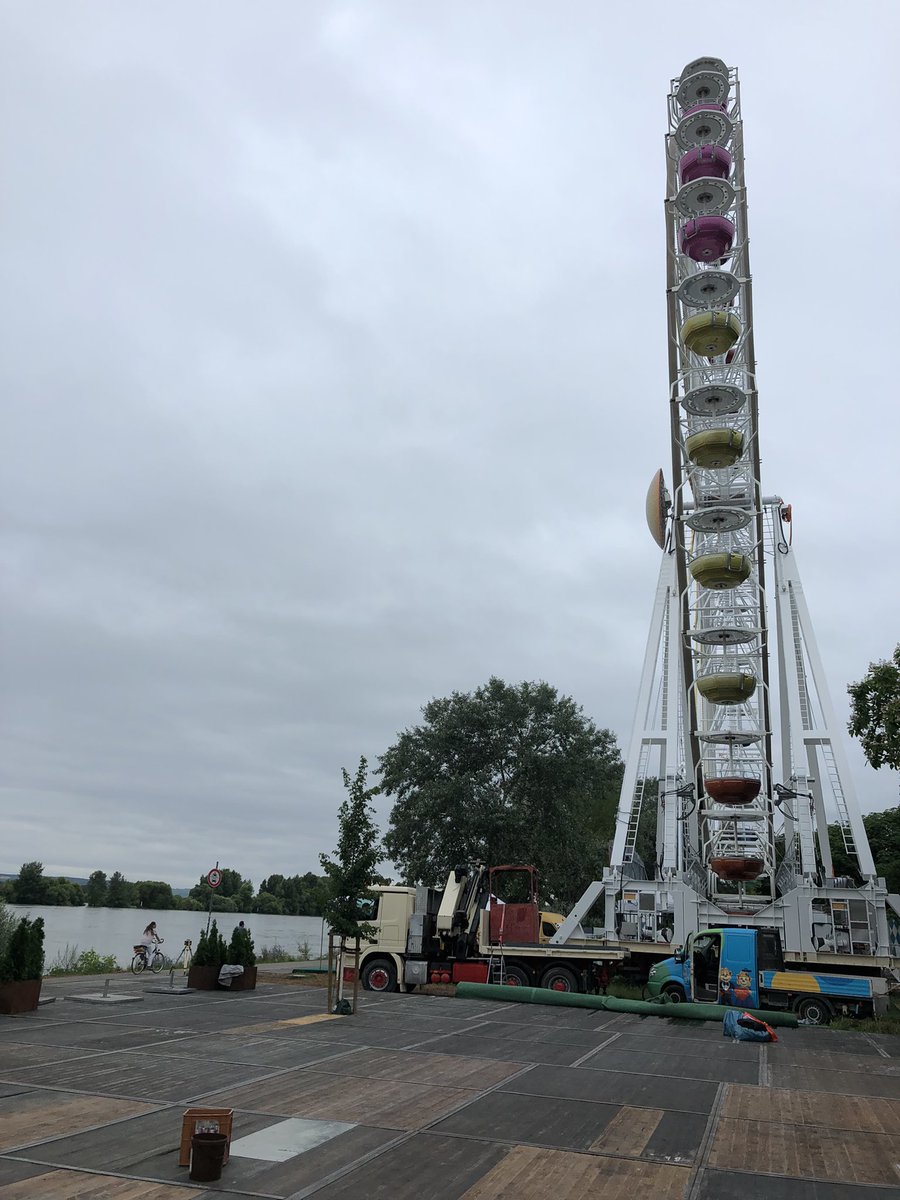 #SummerBreak 
…auch in #Eltville steigt der Rheinpegel.
Sicherheitshalber machen das #EltvillerRiesenrad und der #Sommergarten ein paar Tage Pause…
Zusammen mit der ☀️ kommen wir bald wieder „zurück“…
🤷‍♀️🤷🏻‍♂️