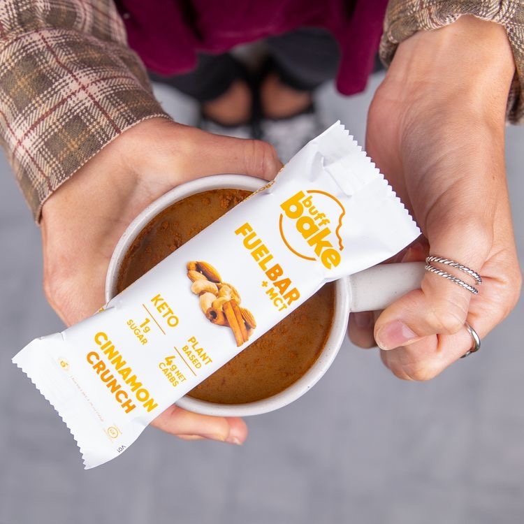 BuffBake's tweet image. Q: How do you get through hump day? 
A: Keep that coffee cup FULL. And snacks, lots of good snacks.

#humpdayvibes #motivate #buffbake #cinnamoncrunch #ketobar #coffeeislife #coffeeoftheday #fuelbar #lowsugarsnack #veganbar #plantbased