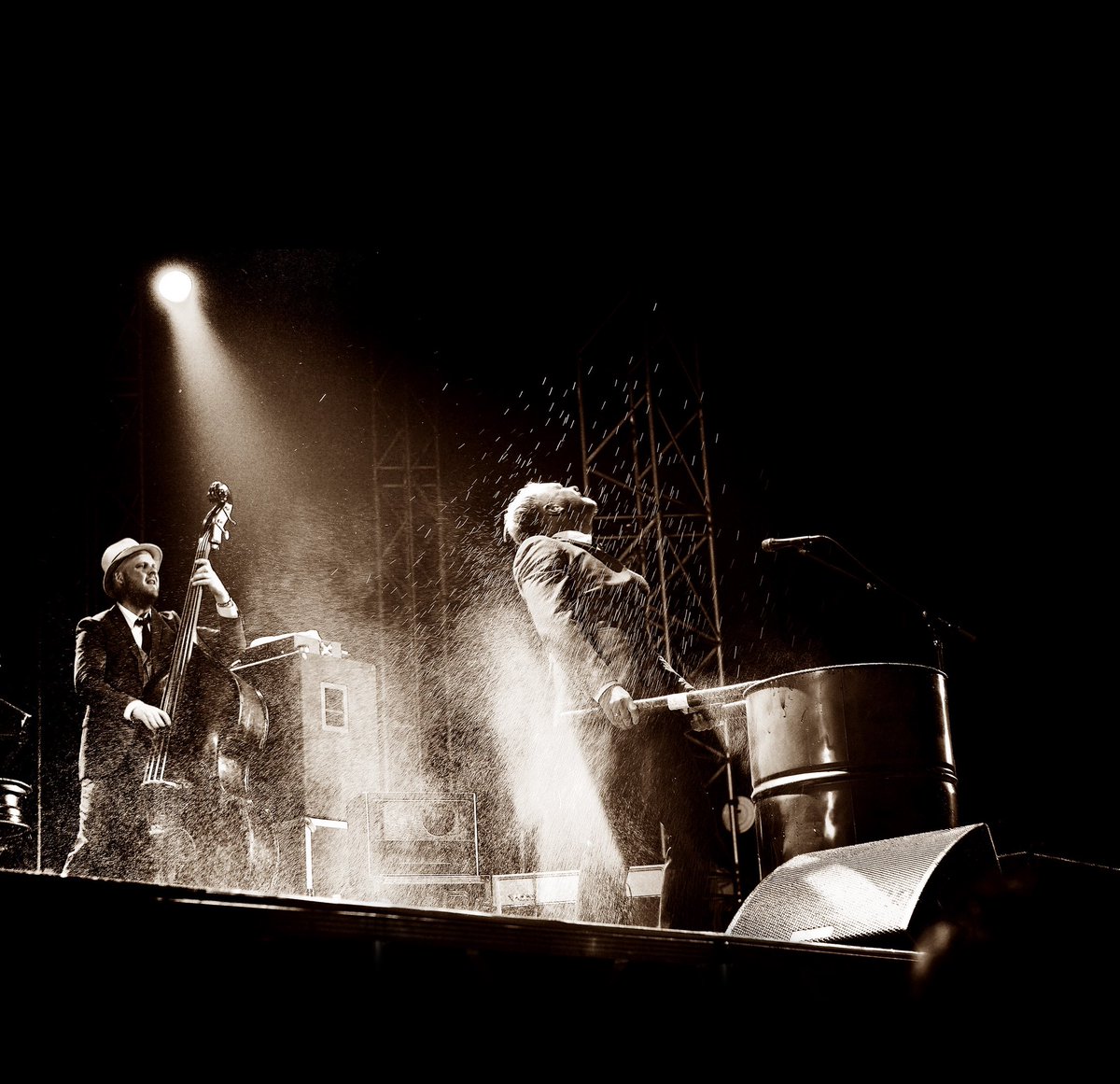 kaizers orchestra siste dans konsert