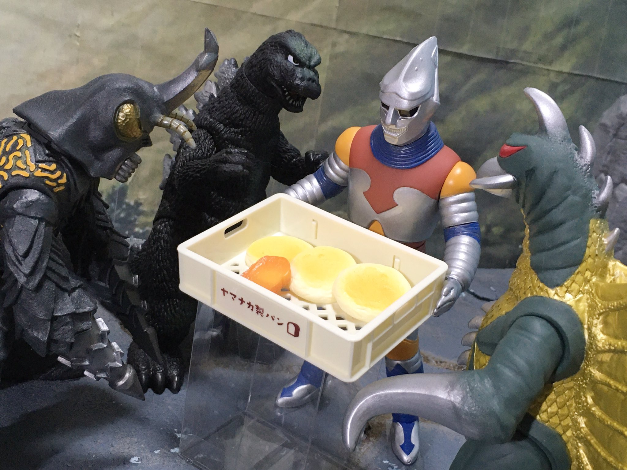 ゴジラ、メガロ、ジェットジャガー、ガイガン ymsf バンダイ ムビモン