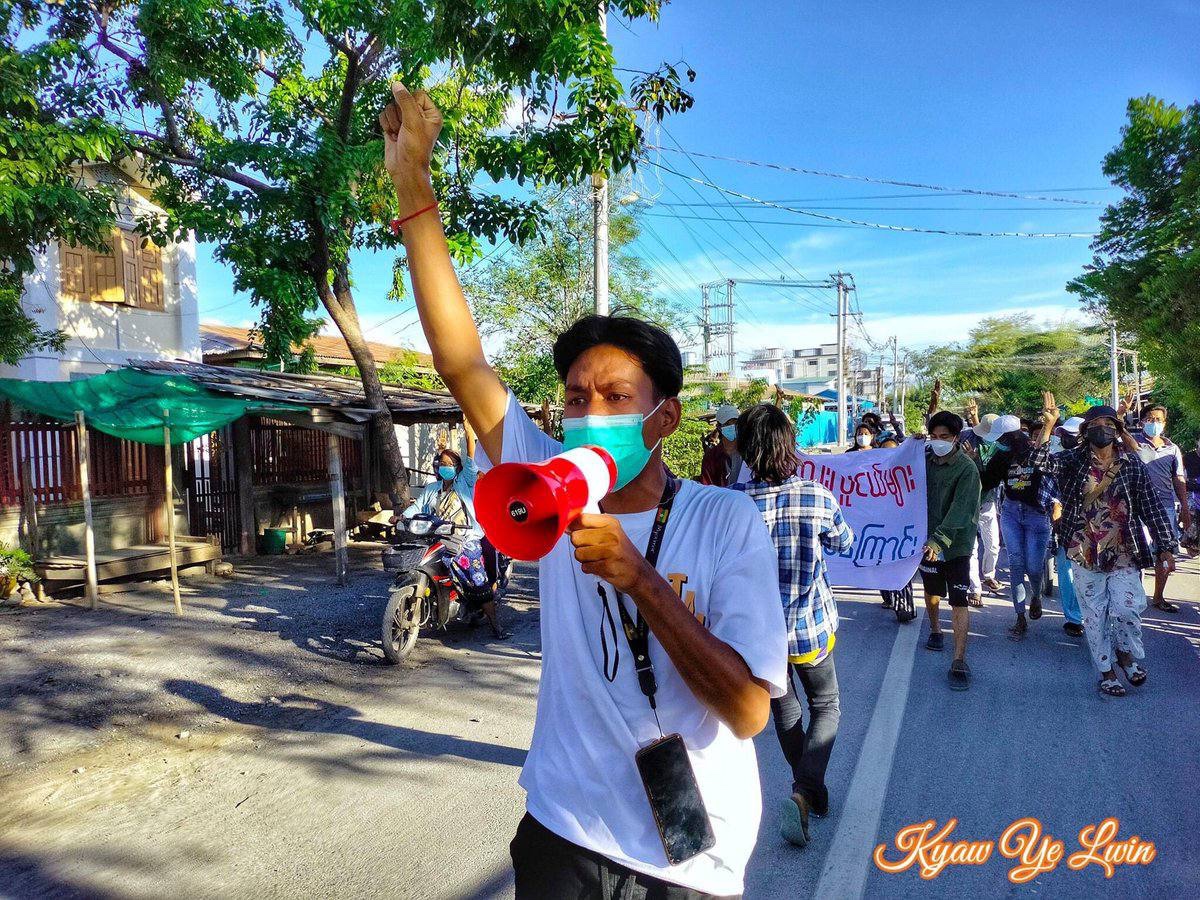 Despite tight security, youths from Mandalay staged protest against military dictatorship on July 14. #MyanmarNeedsO2 #WhatsHappeningInMyanmar #July14Coup