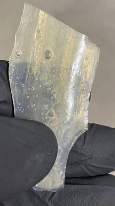 Nick710CA's tweet photo. Shatter made with live resin and  a little crc.  #shatter #dabs #crc #nick420ca #nick710ca https://t.co/bgNAvcqW4A