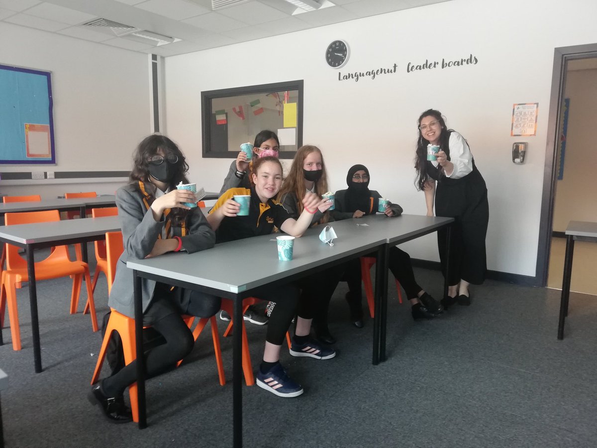 Today in Languages Culture club we went to the cinema in Spanish! Pur fantastic scholars ordered popcorn and tickets for Dora la Exploradora. @MEACentral <a href="/MEACentral_MFL/">MEA Central Languages</a> <a href="/taylor_senorita/">Señorita Taylor</a>