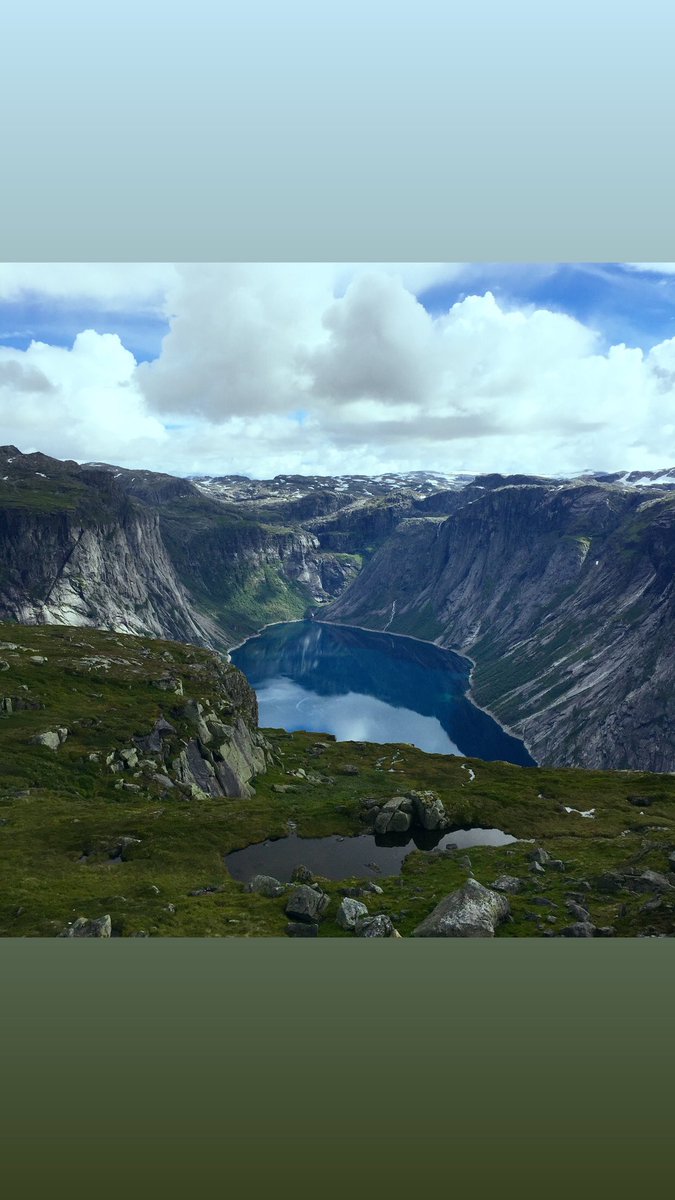 Trolltunga Hike 🇳🇴🧗🏽 ganzer Artikel unter 👉 norwegen-blog.de/aktivitäten/ #norwegen #hiking #landscapephotography