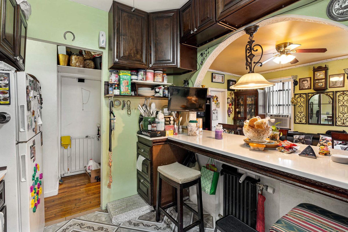 GMIPNY's tweet photo. Multi-Family Buildings for Sale in Flushing! Call Swain at 718.786.5050 x212 for details
.
.
.
.
.
#GMIP #CRE #NYCCRE #Flushing #Queens #NYC #MultiFamily #QueensCRE #FeaturedListing #NewListing #Commercial #Upgraded #NYCRealEstate #CommercialRealEstate #CoronaQueens #Turnkey https://t.co/g3DGmdHWoA