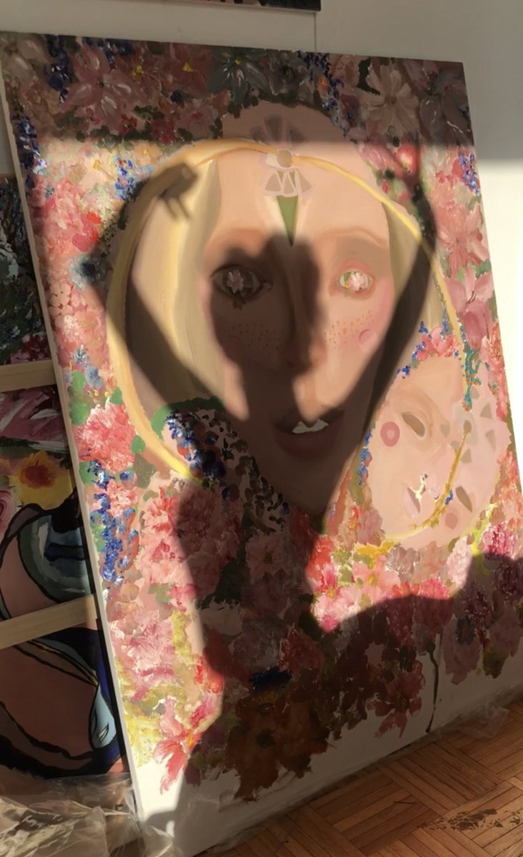 Arinabbart's tweet image. The NFT:                 The painting: