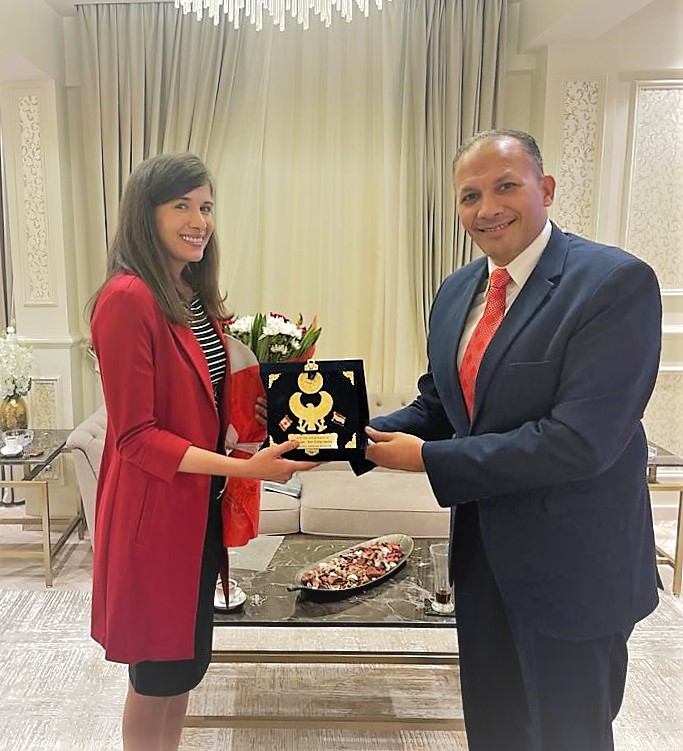 3/3 The🍁@TCS_SDC team @CanEmbEgypt looks forward to liaising with 🇪🇬’s #DefenceAttaché in Ottawa to help 🇨🇦’s world-class #exporters #innovators #universities seize new business opportunities on the booming Egyptian market.
@CadsiCanada @CanadaTrade @InSecM1 @ISED_CA @CBIE_BCEI