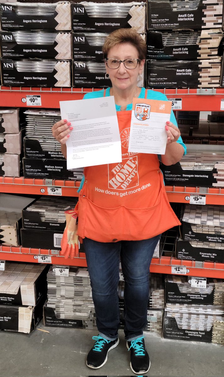 HUGE shout out to my flooring specialist Deb! Her customer wrote a letter to the store personally thanking her for her outstanding service. She helped the customer through a difficult period not only with her great attitude but she also helped GET them everything they needed!💫💥