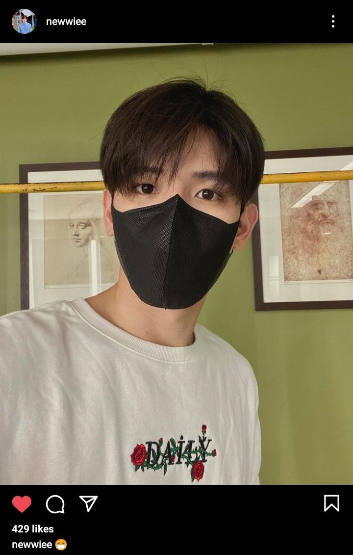 thitipoompics's tweet photo. Get well soon~~❤️ @new_thitipoom #Newwiee https://t.co/7et9IwYDPJ
