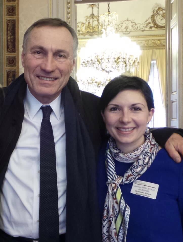 Le Décret portant promotion et nomination dans l'ordre national de la Légion d'honneur distingue Fabian Jordan et Jean-Marie Bockel, respectivement Chevalier et Officier dans l’ordre national de la Légion d’Honneur. Fière de mes deux patrons !