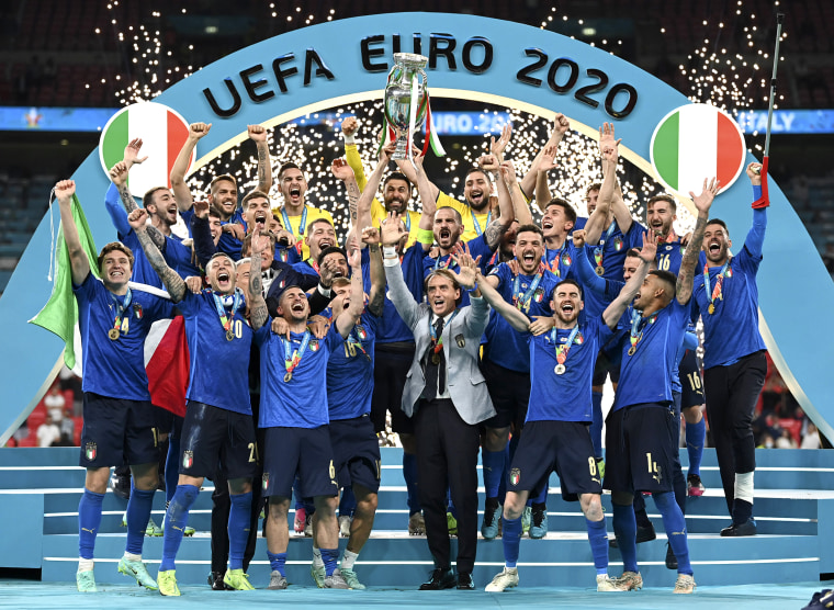 oddonos's tweet image. Dear Gelato Friends, to celebrate Italy's win at Euro 2020, we are planning a Gelato Party in all our stores on Friday 23 July. Free gelato for all. Stay tuned. #gelatoiscominghome