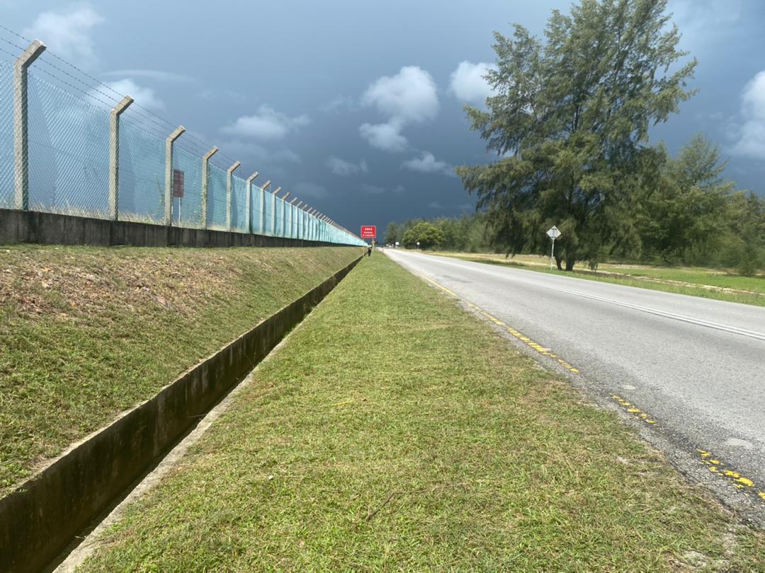 AHTNU_Area2's tweet image. Info 14.7.2021
T71 Jln Tlk Ketapang-Tlga Batin-Tok Jembal

R03
Team #KualaNerus
Kerja-kerja memotong rumput (pusingan Julai)

Rumput Rapi dan Kemas

#ThisIsKualaNerus
#TSRM
@JKRTerengganu
@jkrktganu