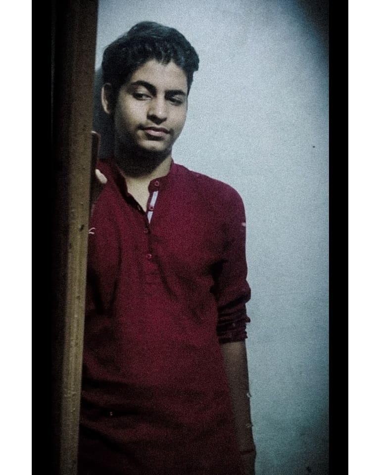 anuragyamdagni's tweet photo. No One Shakes the Smiling Heart...🙂❤️
#smilingface #smilingheart https://t.co/TtO7xtdkZB