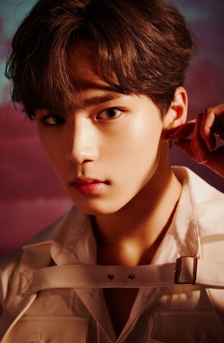 junseosxo's tweet photo. ❥   〔 ᴄʜᴏɪ ᴊᴜɴsᴇᴏ 〕:

    𝘉𝘶𝘵 𝘐 𝙜𝙤𝙩 𝙨𝙢𝙖𝙧𝙩𝙚𝙧,
    𝘐 𝙜𝙤𝙩 𝙝𝙖𝙧𝙙𝙚𝙧 𝘪𝘯 𝘵𝘩𝘦 𝘯𝘪𝘤𝘬 𝘰𝘧 𝘵𝘪𝘮𝘦.

ㅡ hιstorყ ᥲᥒd ᥲrt hιstorყ stᥙdᥱᥒt
ㅡ ყᥙjᥙ's brothᥱr 
ㅡ bᥲbყsιttᥱr
ㅡ ᥕᥲtᥱr https://t.co/GRg51hi3Pl
