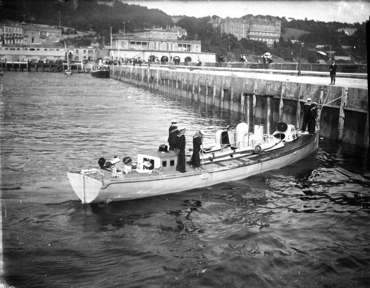 Last week we received 30 beautiful #negatives of #Torquay and Paignton from Hartland Digital Archive. Most of these unique holiday snaps below, taken by Stanley Cann, seem to be from c.1903-1904. Next time we'll have some images of ironclads from 1897 for you. #NewAcquisitions