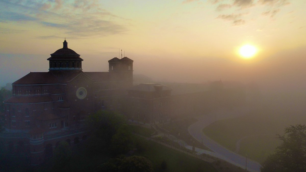 WeatherManAC's tweet photo. Fog is dense in Ferdinand this morning.
#air44 https://t.co/h2xRpHvt0v
