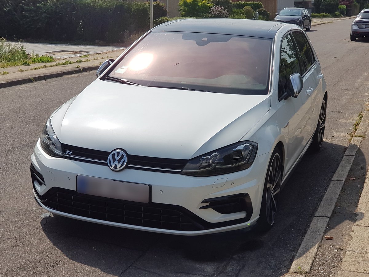 CS_Freeze's tweet image. Så fik bilen sin første vask i hånden. 👌🌊🧼