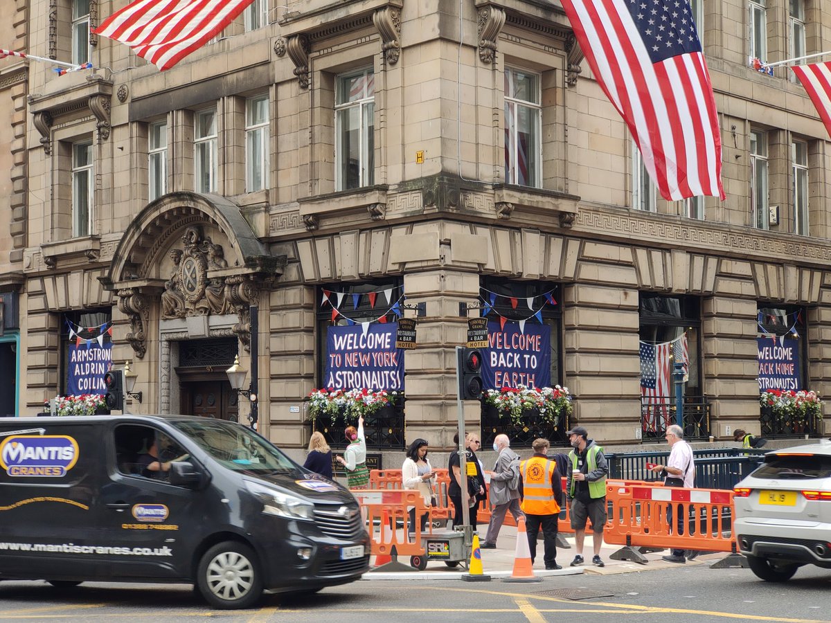 queue_max's tweet image. Glasgow, Scotland 2021 transformed into New York 1969 to welcome home the crew of Apollo 11. Filming for the new Indiana Jones film. @DJSnM @Erdayastronaut