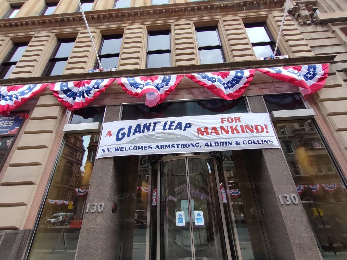 queue_max's tweet image. Glasgow, Scotland 2021 transformed into New York 1969 to welcome home the crew of Apollo 11. Filming for the new Indiana Jones film. @DJSnM @Erdayastronaut