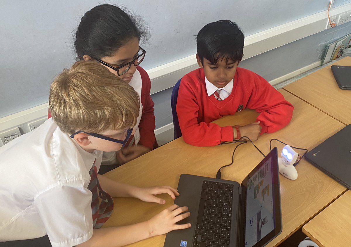 CCJacademy's tweet photo. Year 5 enjoyed their weekly Computing lesson with @MrsShirley8 today. They’ve been learning how to program Picoh robots as part of the #PicohPilot with @OhbotRobot &amp; @LGfL. Make sure you ask them all of the amazing things a Picoh can do! 🤖 https://t.co/9wjwDVJbH4