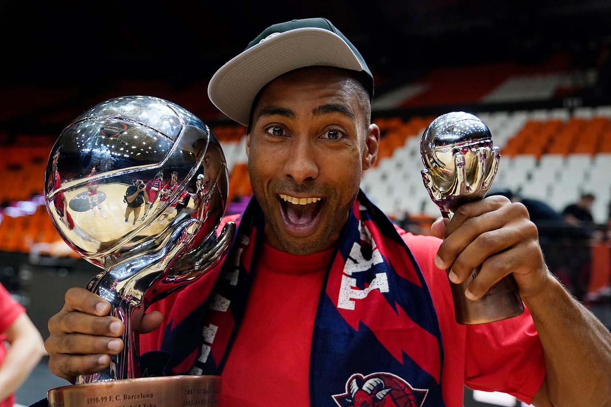 Baskonia's tweet image. ¡La sonrisa 🇺🇾 está de vuelta! 🙂

#GoazenBaskonia