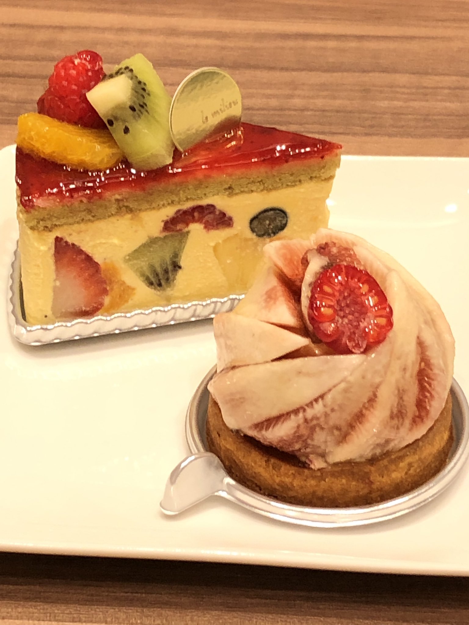 Twitter 上的 平岩理緒 幸せのケーキ共和国 21年7月15日木 大船駅笠間口に三越伊勢丹 Food Time Isetan オープン 地域店の1つ鎌倉山の ル ミリュウ は広いイートイン席で2人前のアフタヌーンティーや この店限定のクレープシュゼット等もいただけます