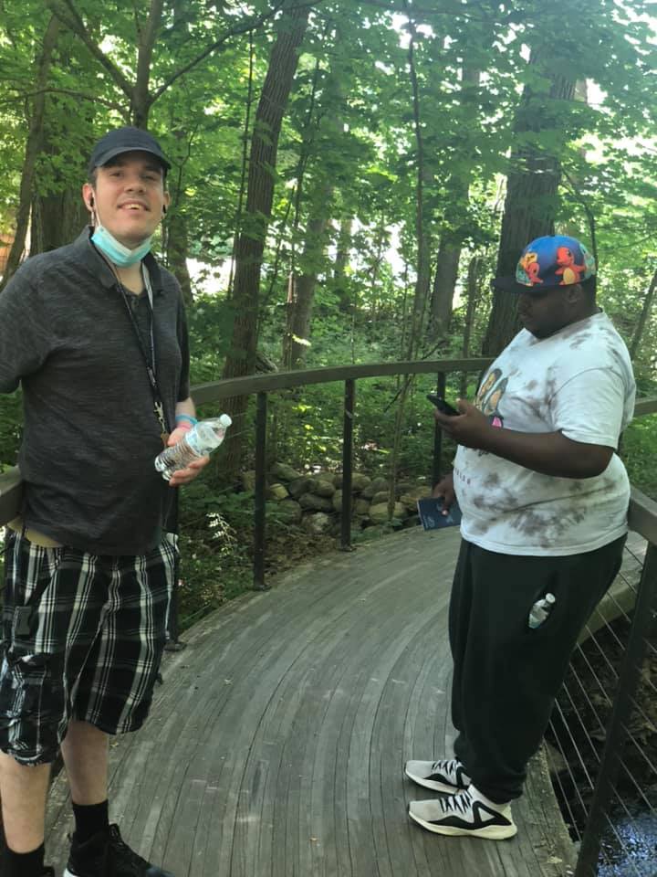 It has been a busy few weeks at In Flight! Especially with the holiday weekends and when the weather is nice! 
Last week, Riozzi went on an adventure to the Millbrook School's Trevor Zoo!