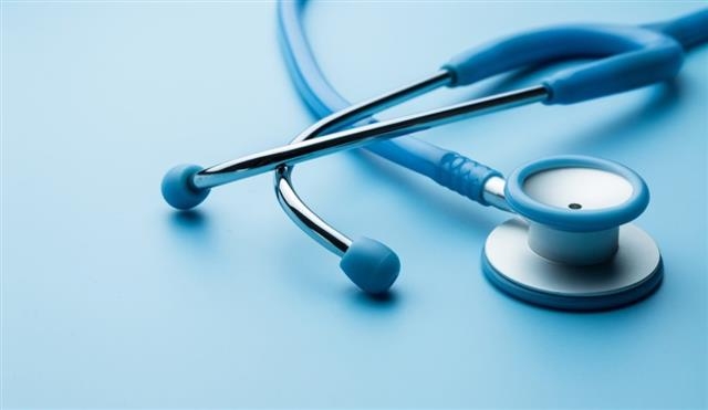 सरकार ने पांच चिकित्सा उपकरणों पर कीमत से वितरक स्तर तक ट्रेड मार्जिन 70 फीसदी तक सीमित किया