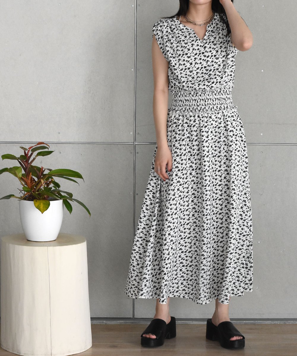 W Closet New Arrival 小花柄ノースリワンピース 3333 Color オフ クロ サックスパープル クロ オフ オフ サックス Price 3 850 In Tax オンラインショップ限定入荷 Wcloset Alleybywcloset ダブルクローゼット アリーバイダブルクローゼット