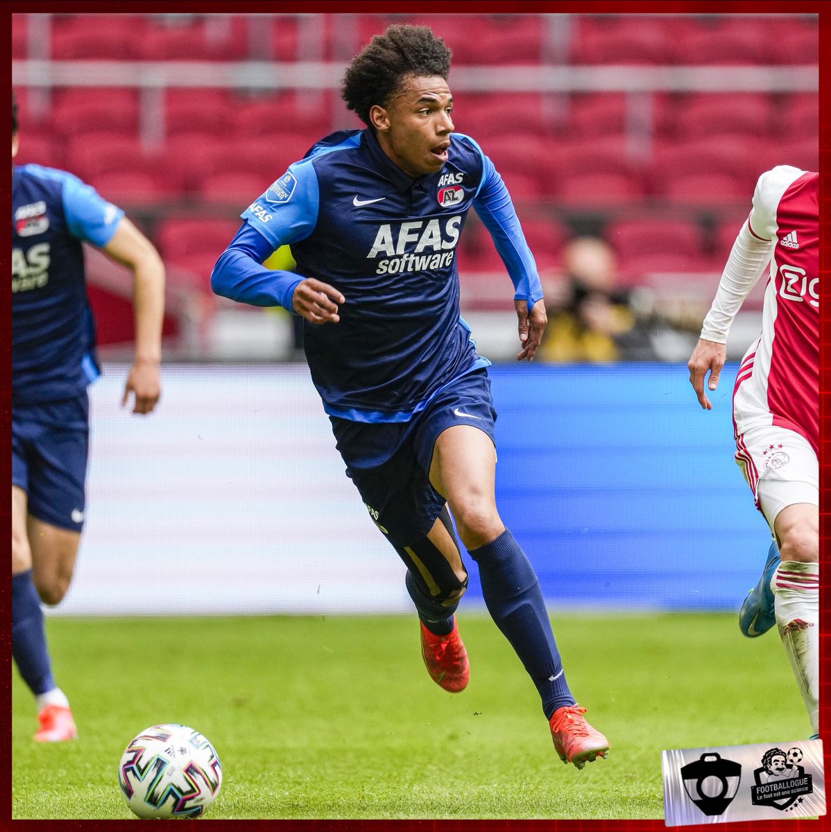 Footballogue's tweet photo. [#Mercato🔁] Selon Nice-Matin, Calvin Stengs (22 ans), attaquant néerlandais d'AZ Alkmaar, passe sa visite médicale avec l'OGC Nice. 

💰 Le Gym va débourser 10M€ ! https://t.co/PfC0jDuWV7
